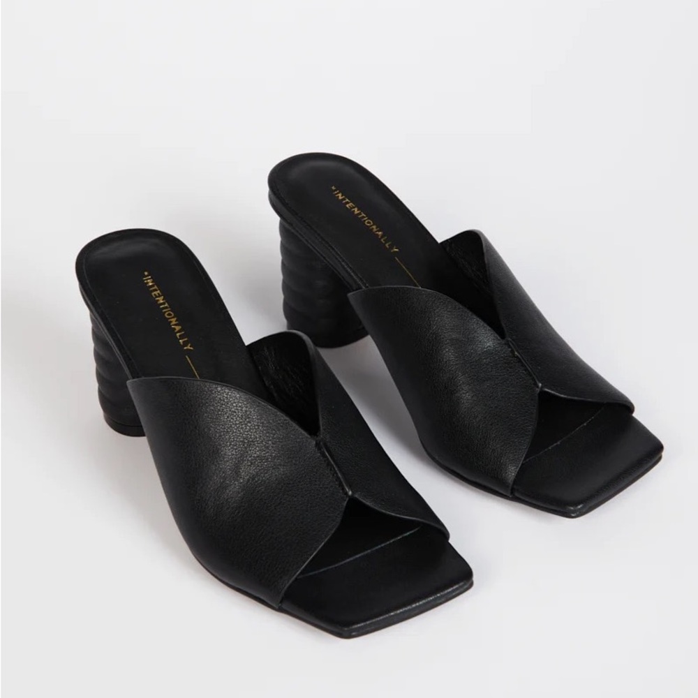 Intentionally Blank Kamika Heel Black Shoes